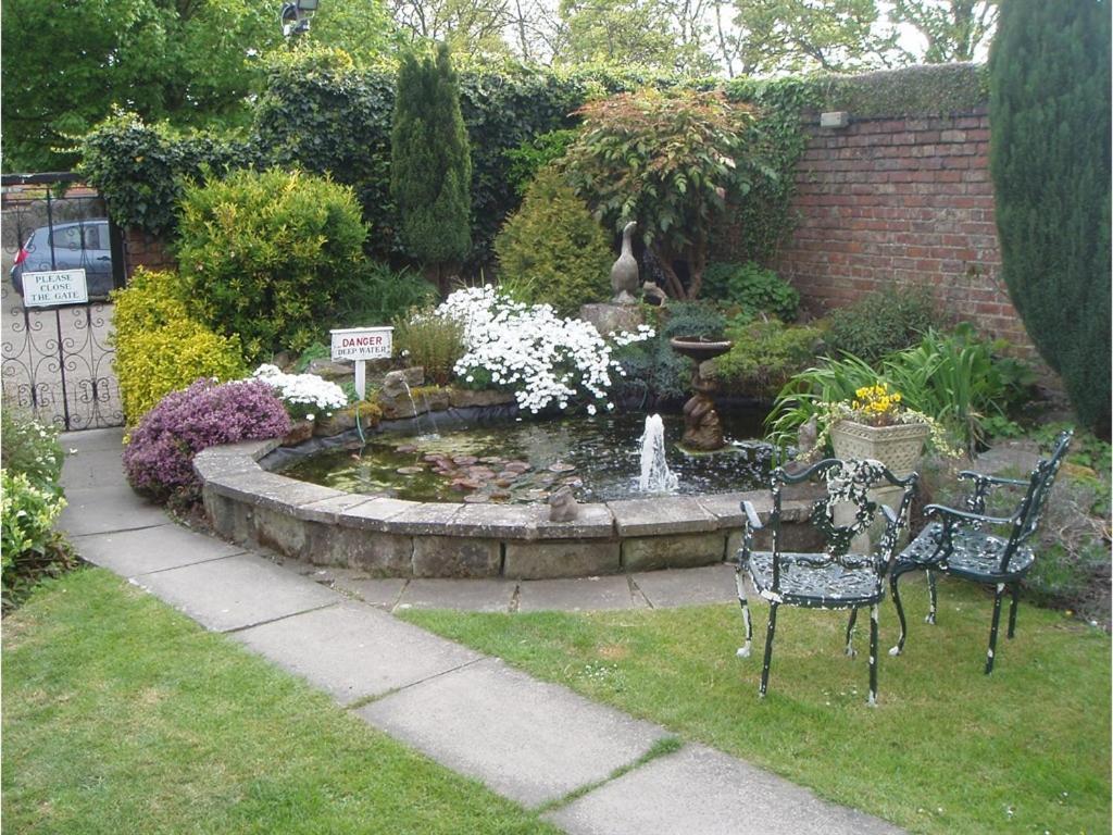 Crossways Bed & Breakfast