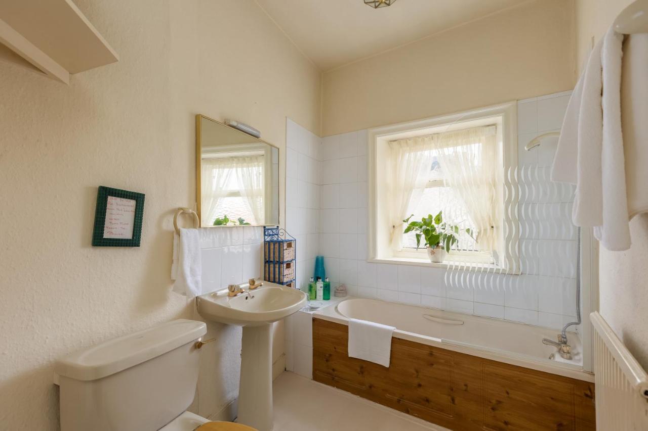 Bed & Breakfast Crossways