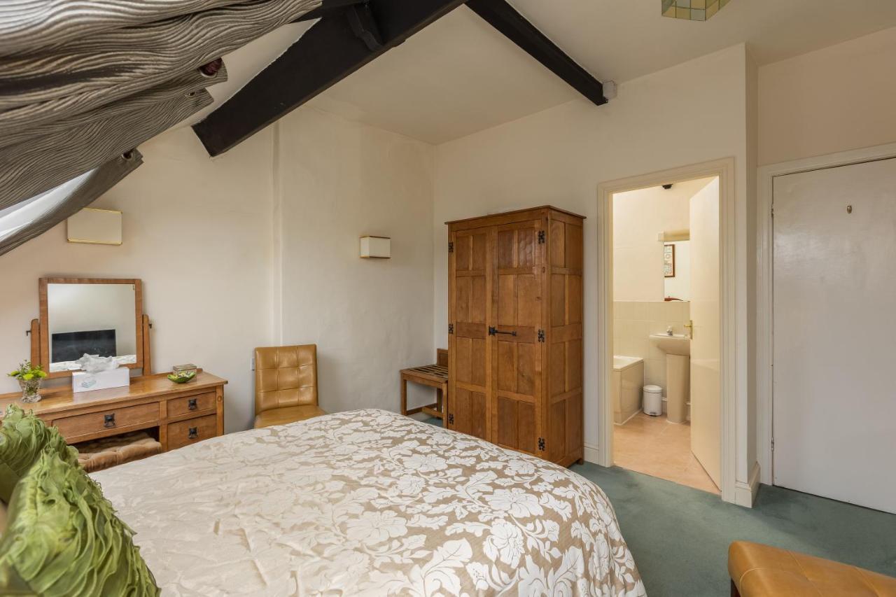 Crossways Bed & Breakfast Pickering